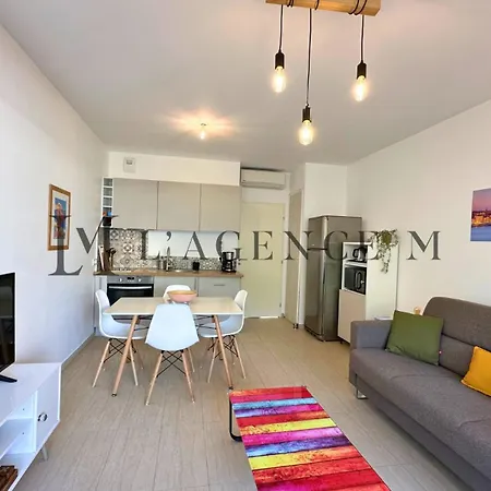 Апартаменты Bis Rivages 100m De La Plage, Lumineux